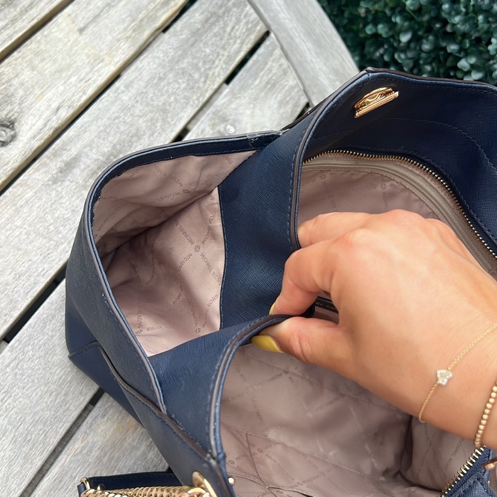Michael Kors Jet Set Travel Large Chain Shoulder Tote Navy Blue Leather - Picture 9 of 9